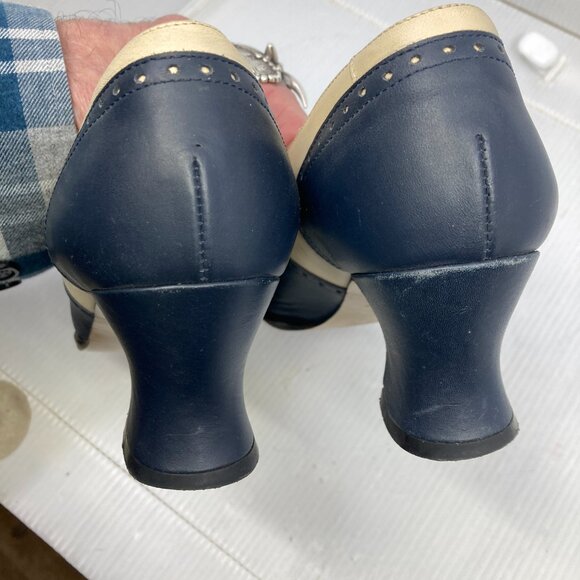 Vtg LAURA ASHLEY ITALY granny brogue rockabilly retro style womens shoes sz 38 - Picture 4 of 5